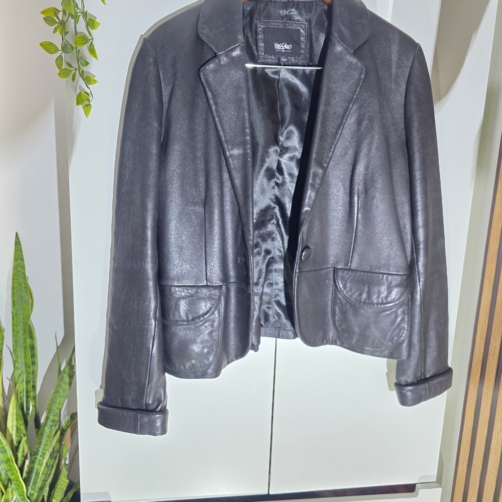 Chic Black Women's Blazer